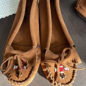 Minnetonka Tan Suede Moccasins with Beaded Accent